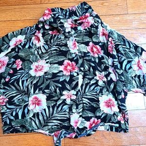 Hawaiian crop shirt